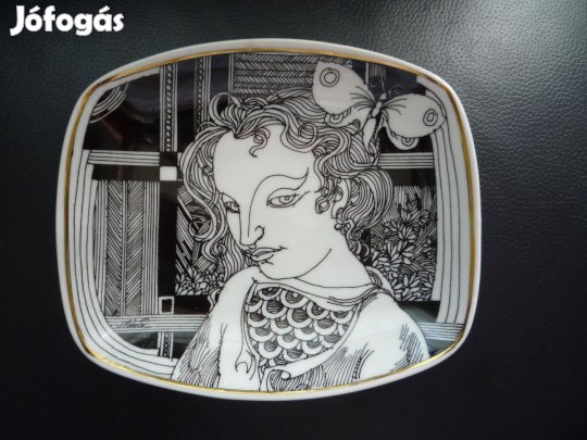 Szász Endre Hollóházi porcelán kínáló tálka
