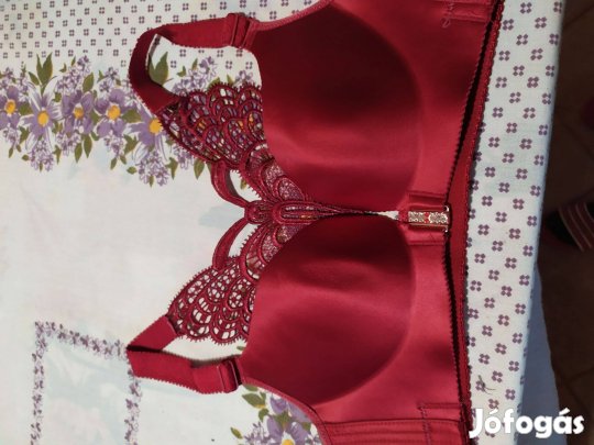 Szatén melltartó eladó