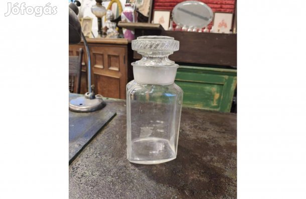 Szatócsbolti cukorkás üveg, 20. század első fele, szép díszes dudóval