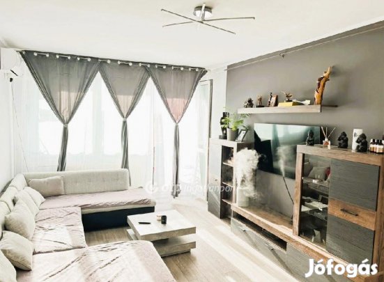 Százhalombattai eladó 52 nm-es lakás
