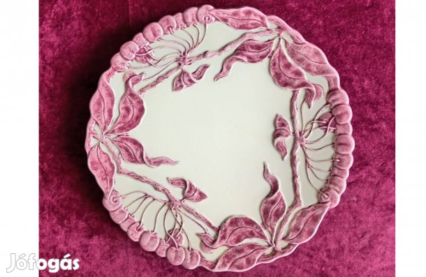 Szecessziós-Körmöcbányai majolika dísztál (33 cm)