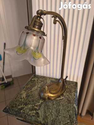 Szecessziós asztali lámpa festett búrával