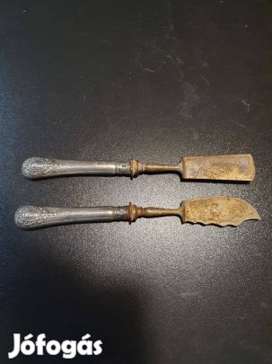 Szecessziós sajt és halkés ezüst nyéllel felső része aranyozott volt