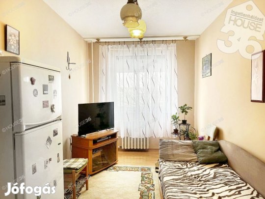Széchenyivárosban 2 szobás lakás ELADÓ!