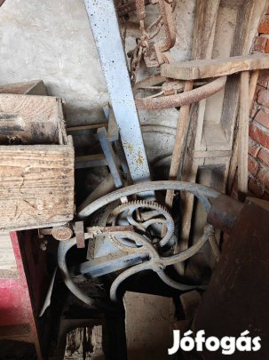 Szecskavágó, szecskázó