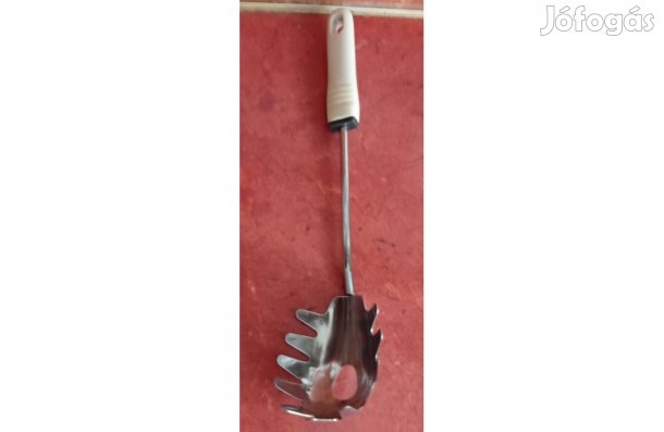 Szedőkanál tésztákhoz, gombóchoz felakasztható
