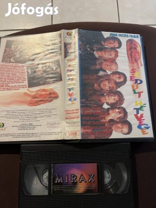Szédűlt hétvége vhs nagytok vigjáték. 