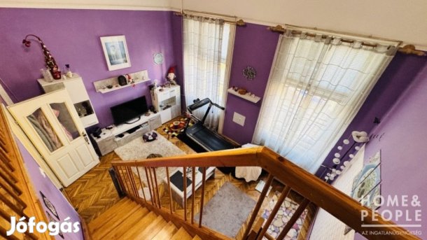 Szeged Széchényi téren lakás eladó!