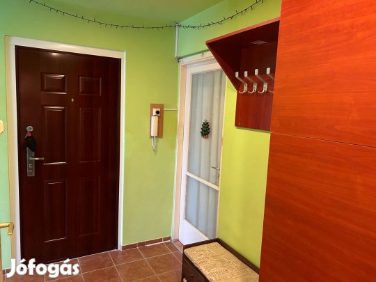 Szeged Szilléri sori 2+2 panellakás eladó