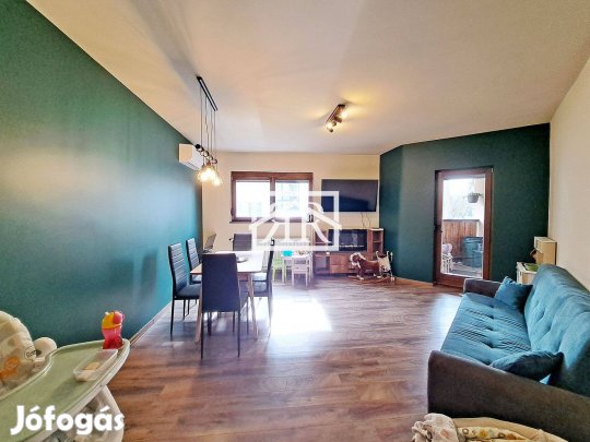 Szeged, Damjanich utcai, 89m2-es téglalakás, garázzsal együtt eladó