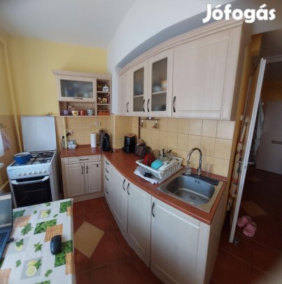 Szeged, József A. sgt.-i lakás eladó