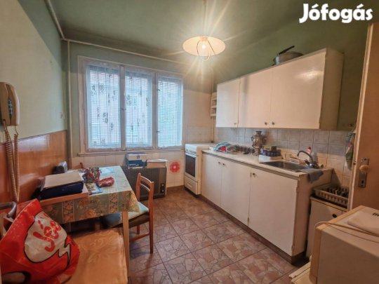 Szeged - Felsőváros a belváros peremén, Dankó Pista utcában, 72 nm-es,