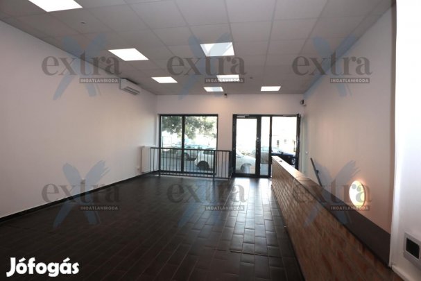 Szeged belvárosában, új építésű Üzlethelyiség, tetőterasszal Eladó!