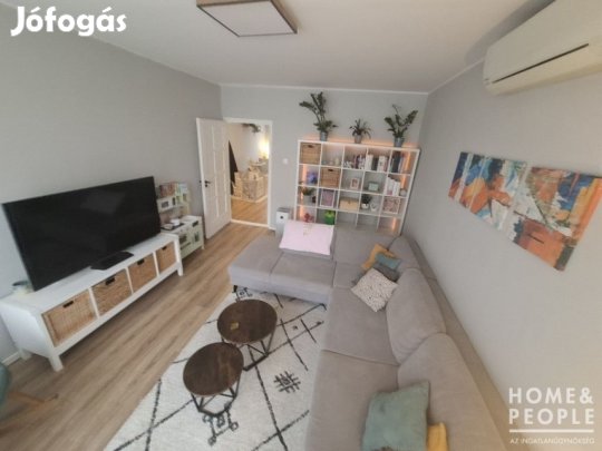 Szeged frekventált helyén lakás eladó!