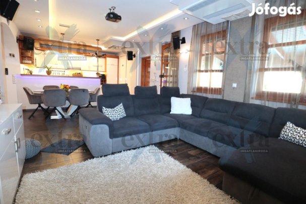 Szegeden, Szentmihálytelken, mediterrán stílusú, kényelmes Családi