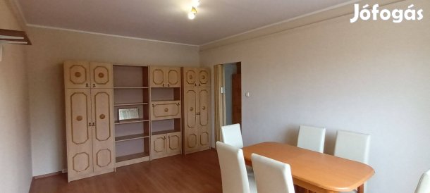 Szegeden a Retek utcában ,Kiadó 2 szobás , 47m2-es lakás