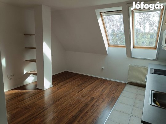 Szegeden eladó fiatalos lakás
