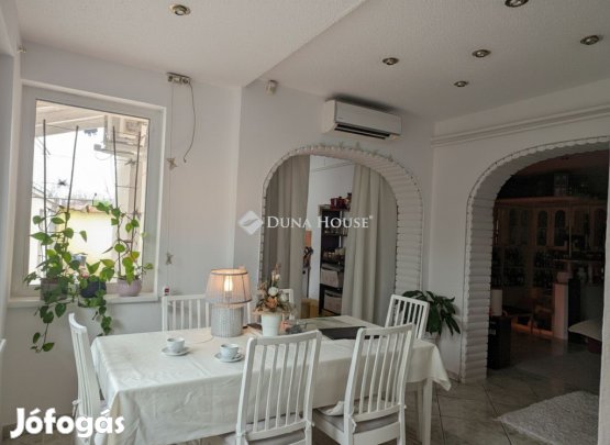 Szegedi 110 nm-es ház eladó
