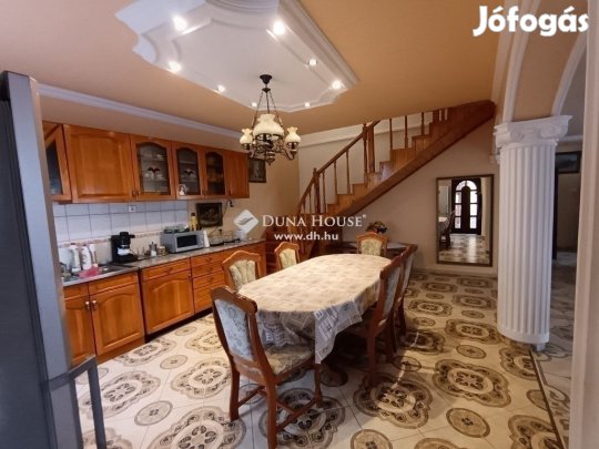 Szegedi 114 nm-es ház eladó