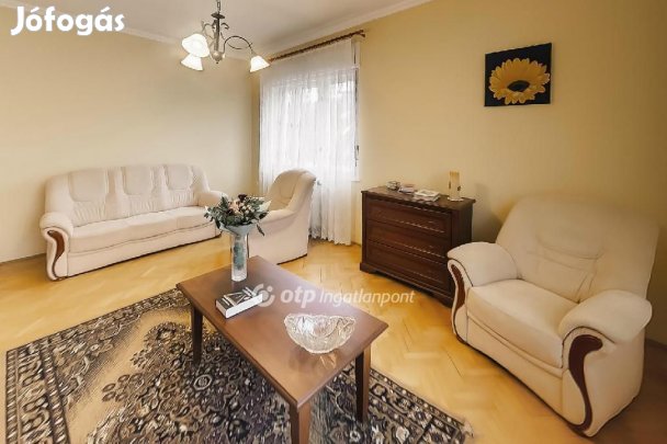 Szegedi 160 nm-es ház eladó