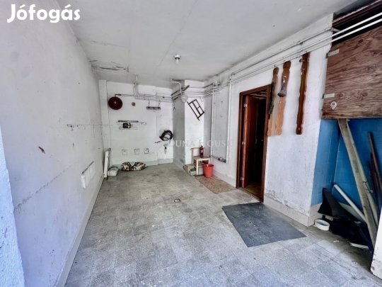 Szegedi 223 nm-es ház eladó