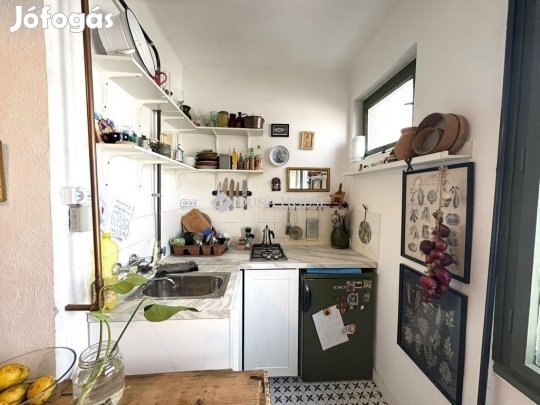 Szegedi 47 nm-es lakás eladó