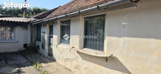 Szegedi 80 nm-es ház eladó