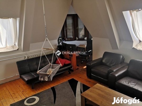 Szegedi 96 nm-es lakás eladó