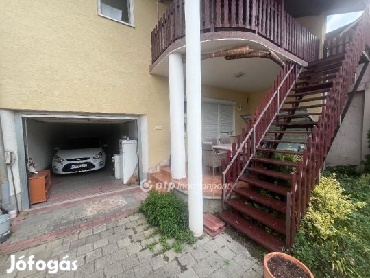 Szegedi eladó 140 nm-es ház