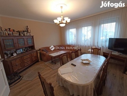 Szegedi eladó 164 nm-es ház