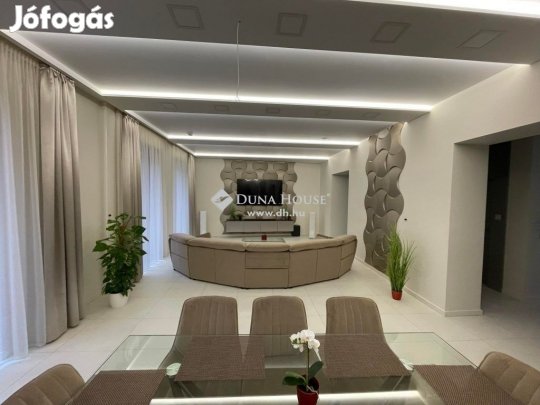 Szegedi eladó 302 nm-es lakás