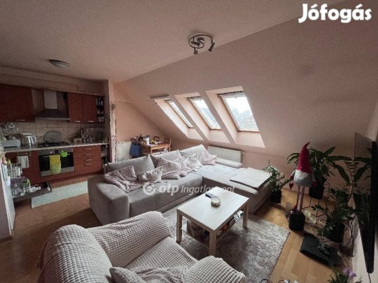 Szegedi eladó 56 nm-es lakás