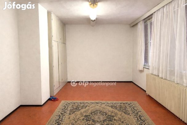 Szegedi eladó 93 nm-es lakás