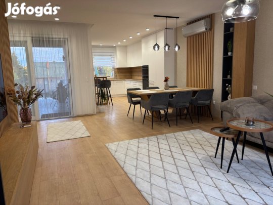 Szegfű utca, új építésű!