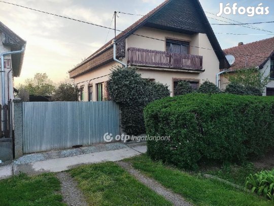 Szeghalomi 144 nm-es ház eladó