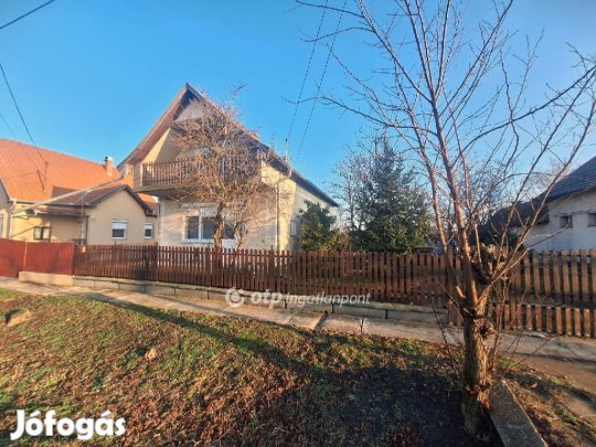 Szeghalomi eladó 93 nm-es ház