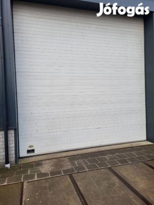 Szekcionált ipari kapuk 4.5x4.5  2db