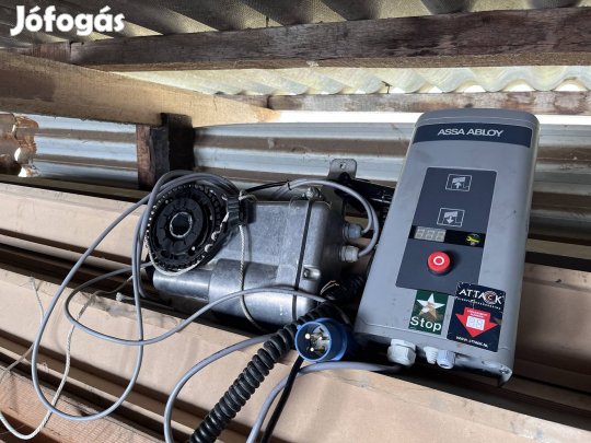 Szekcionált kapu motor