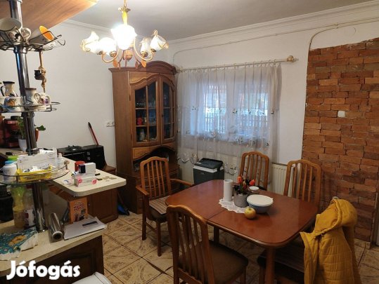 Székely központi részén családi ház eladó, vagy cserélhető!