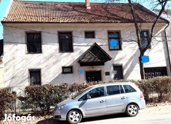 Székesfehérvár! Nagy lehetőségek háza a belváros közelében!