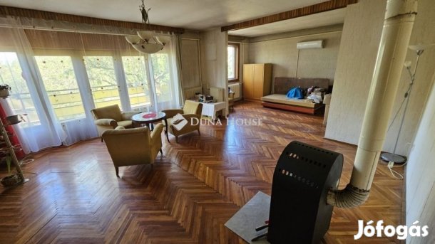 Székesfehérvári 108 nm-es ház eladó