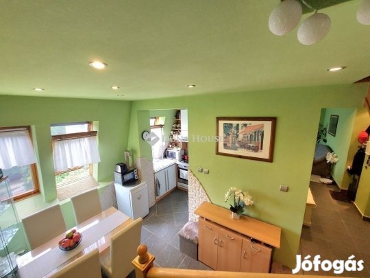 Székesfehérvári 108 nm-es lakás eladó