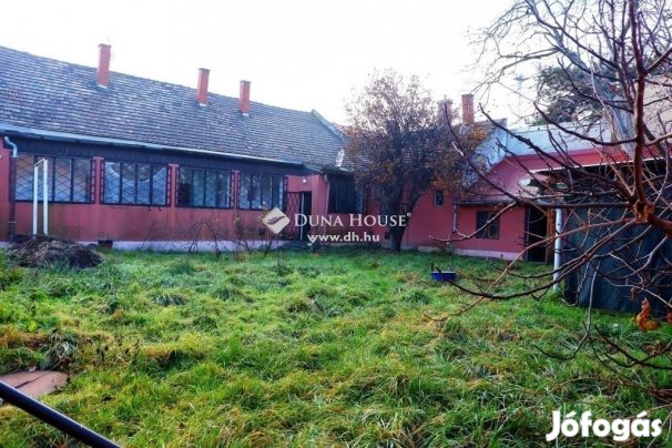 Székesfehérvári 158 nm-es ház eladó
