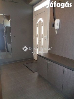 Székesfehérvári 176 nm-es ház eladó