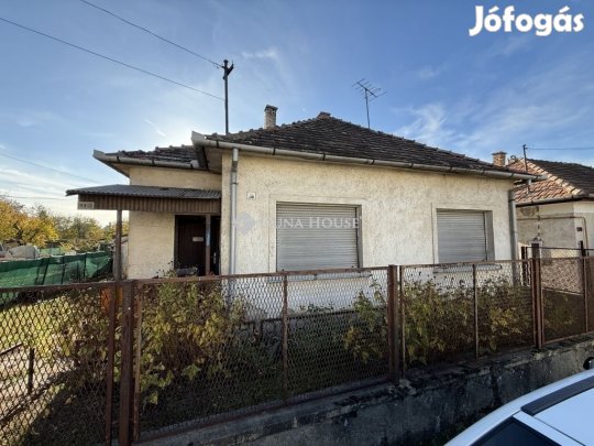 Székesfehérvári 66 nm-es ház eladó