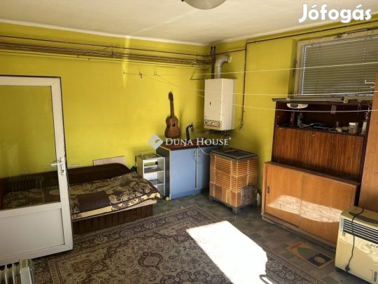 Székesfehérvári 75 nm-es ház eladó