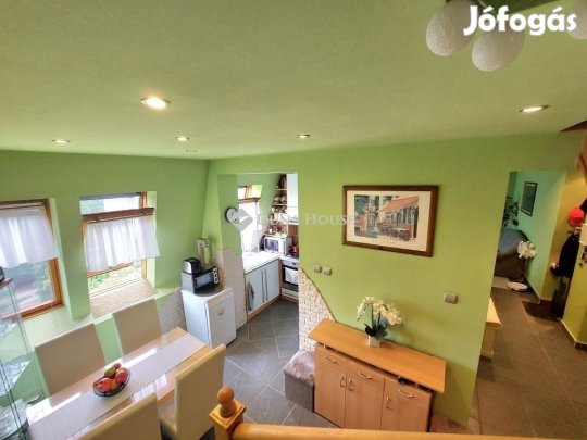 Székesfehérvári eladó 108 nm-es lakás