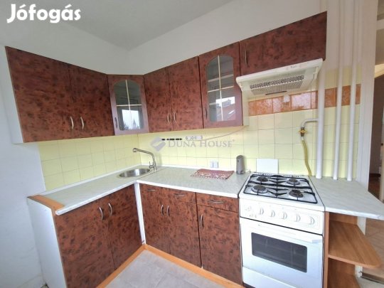 Székesfehérvári eladó 61 nm-es lakás