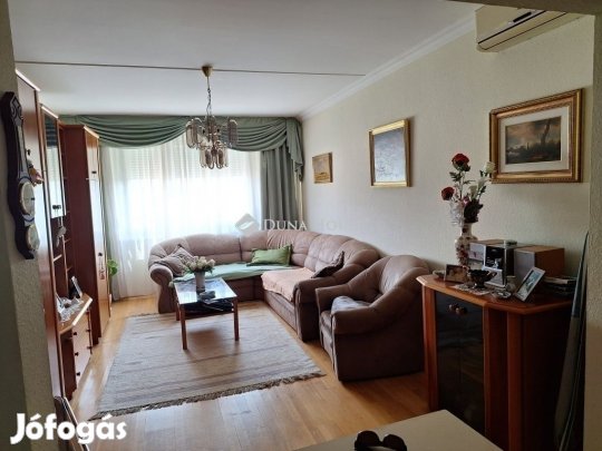Székesfehérvári eladó 62 nm-es lakás
