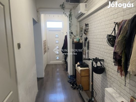 Székesfehérvári eladó 70 nm-es lakás